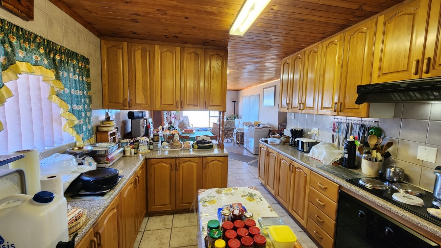 4 Bedroom Property for Sale in Dana Bay Western Cape